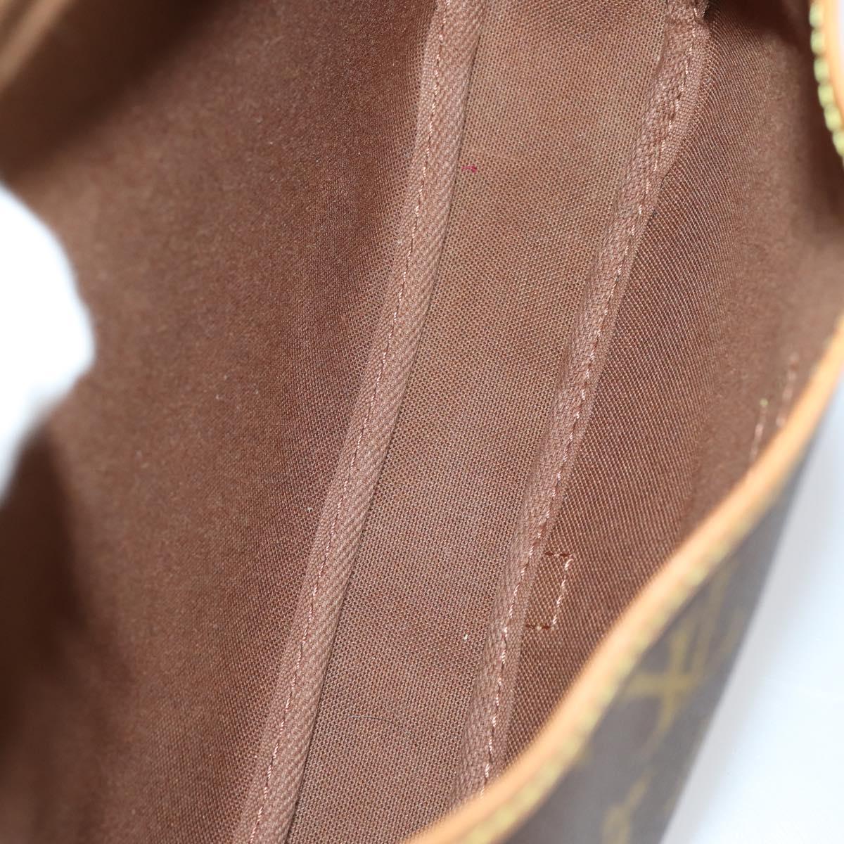 LOUIS VUITTON Monogram Saumur 30 Shoulder Bag M42256 LV Auth 142506