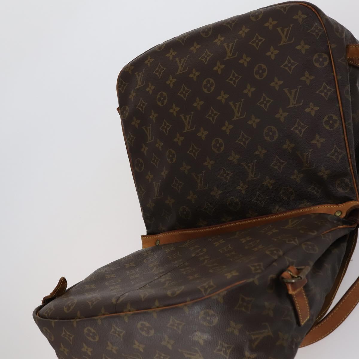 LOUIS VUITTON Monogram Saumur 35 Shoulder Bag M42254 LV Auth 142508