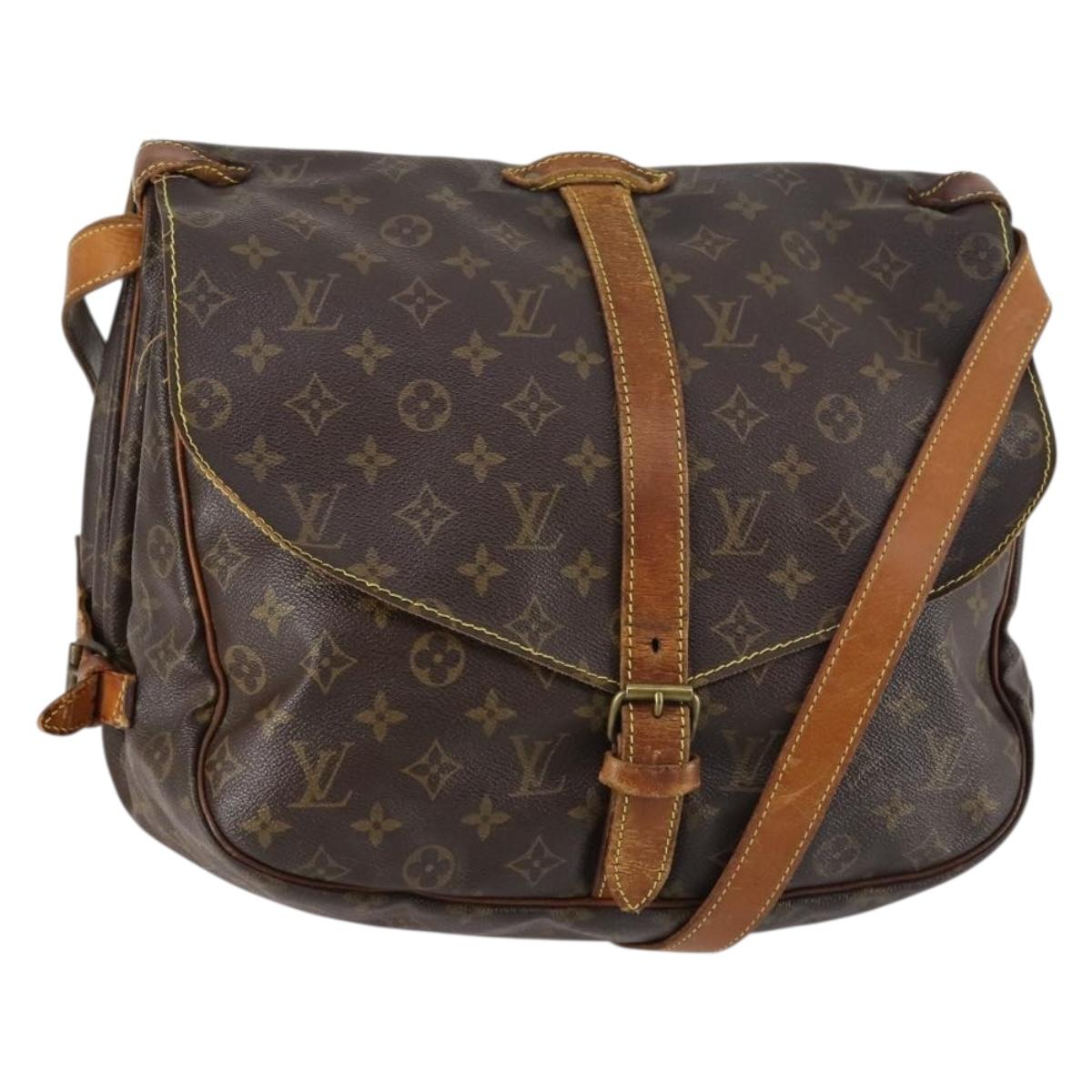 LOUIS VUITTON Monogram Saumur 35 Shoulder Bag M42254 LV Auth 142508
