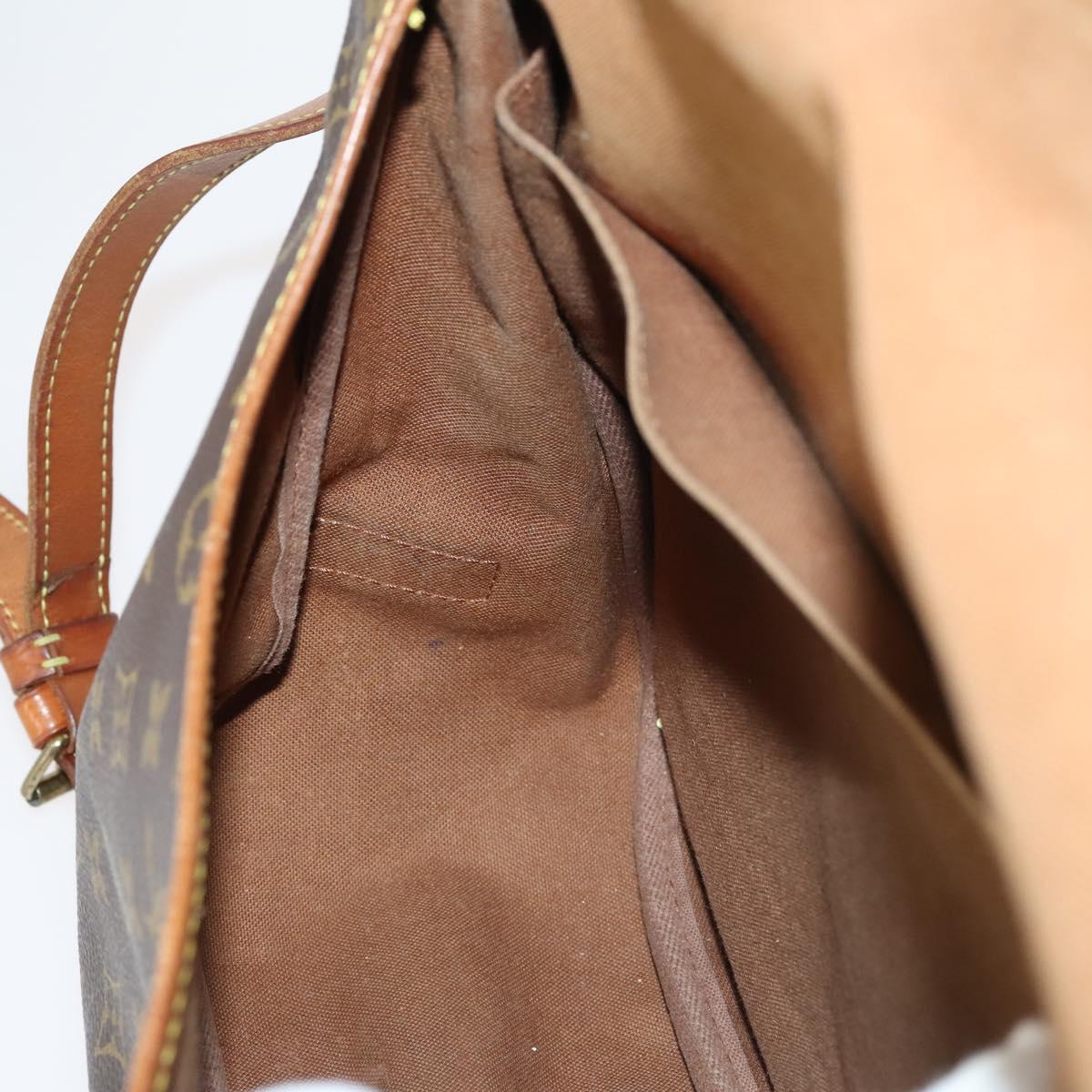 LOUIS VUITTON Monogram Saumur 35 Shoulder Bag M42254 LV Auth 142508