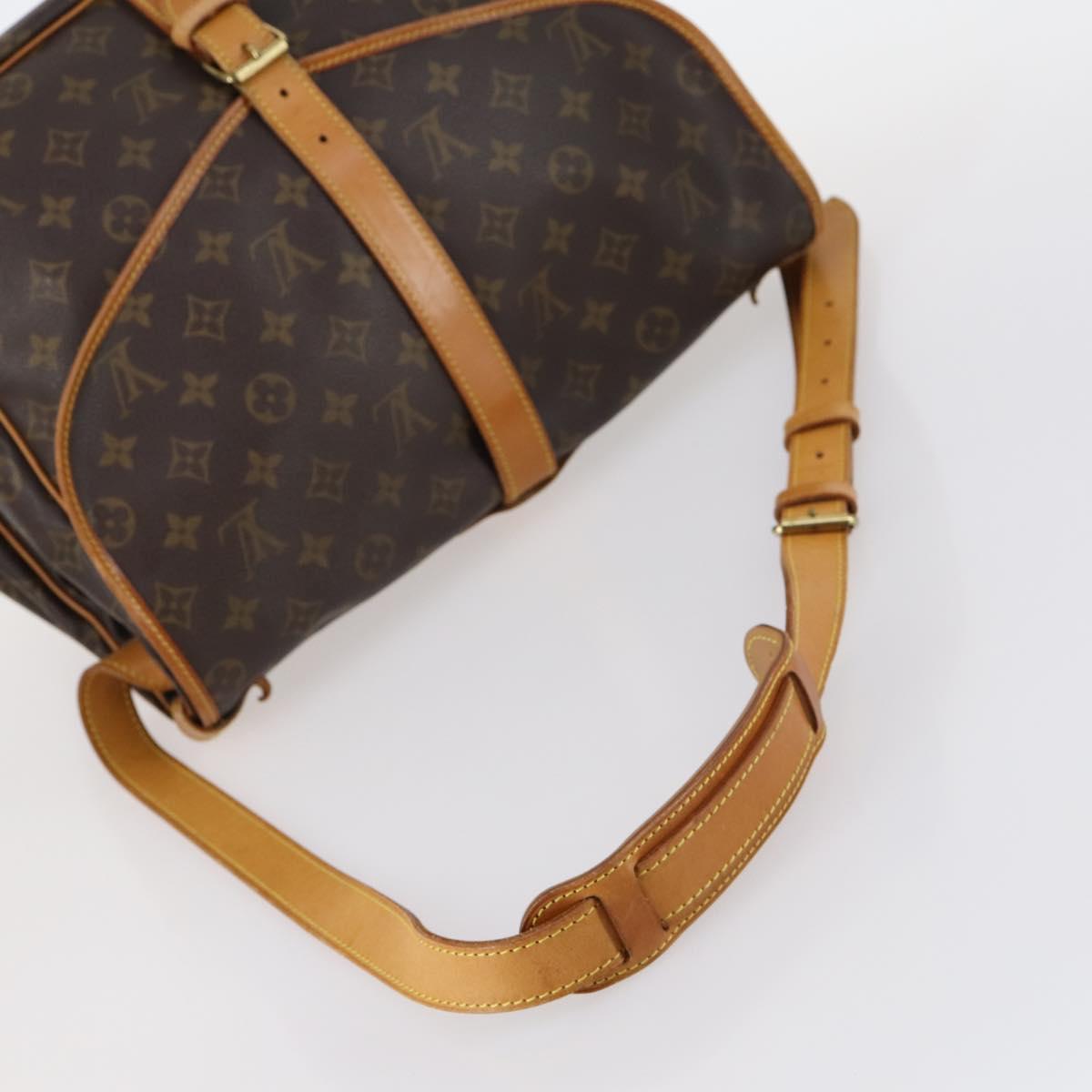 LOUIS VUITTON Monogram Saumur 35 Shoulder Bag M42254 LV Auth 142511