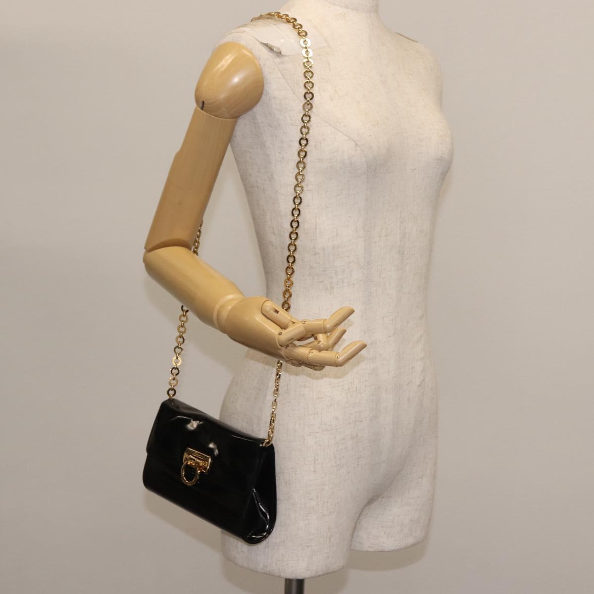 Salvatore Ferragamo Chain Gancini Shoulder Bag Enamel Black Gold Auth 142666