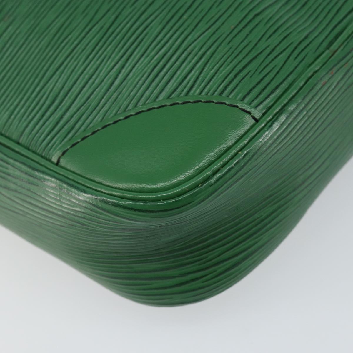 LOUIS VUITTON Epi Danube Shoulder Bag Green M45634 LV Auth 142833