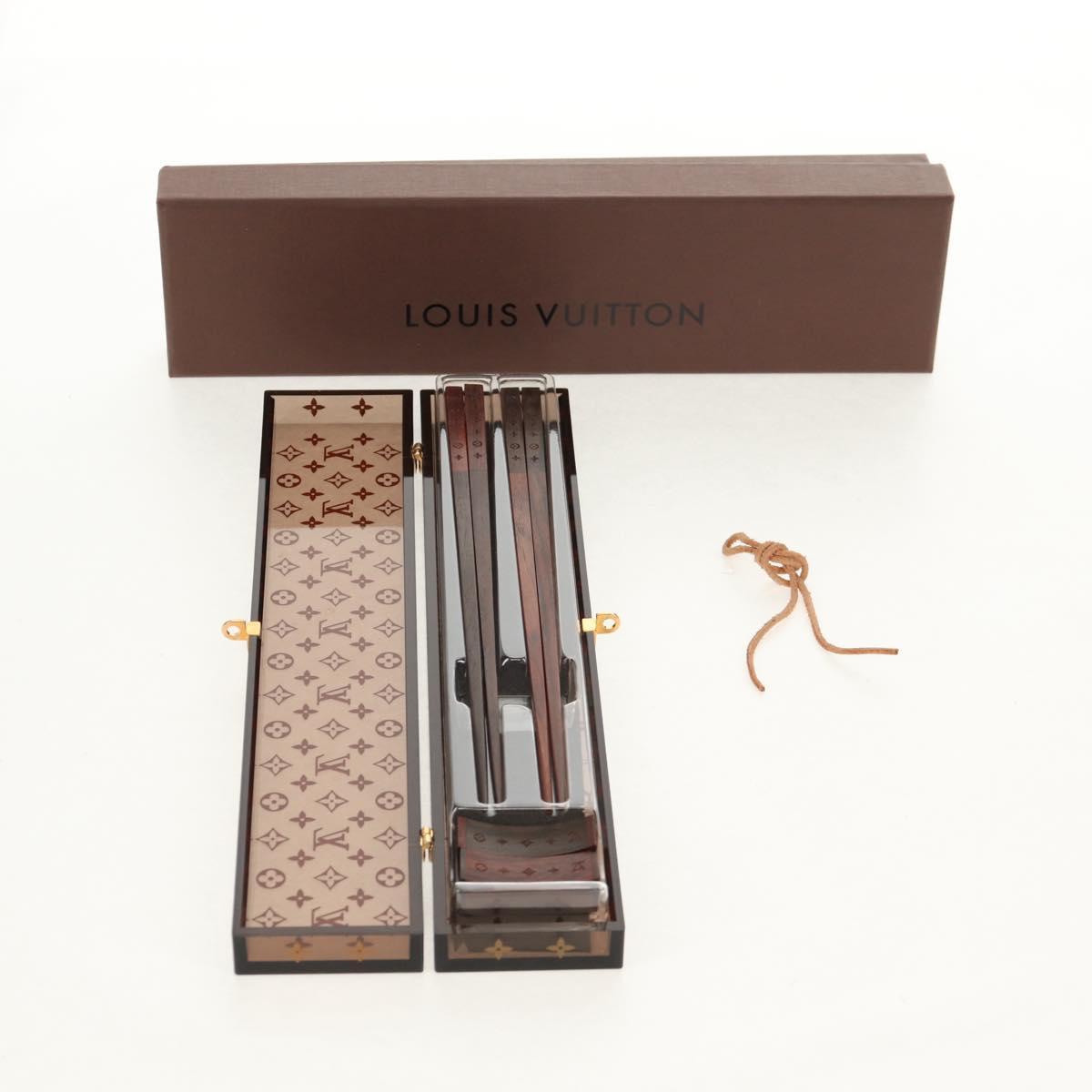 LOUIS VUITTON Monogram Baguette Chop Sticks Wood VIP Only M99171 LV Auth 143059M