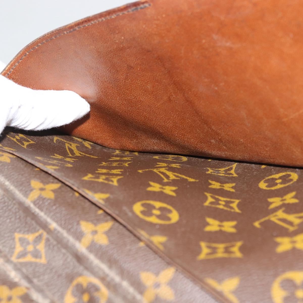 LOUIS VUITTON Monogram Poche Escapade Travel Case M60113 LV Auth 143079