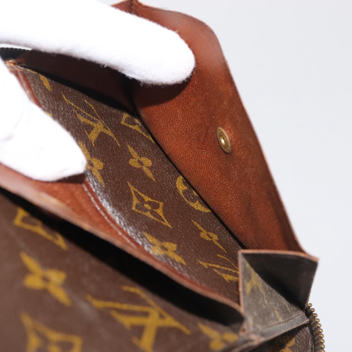 LOUIS VUITTON Monogram Poche Escapade Travel Case M60113 LV Auth 143079