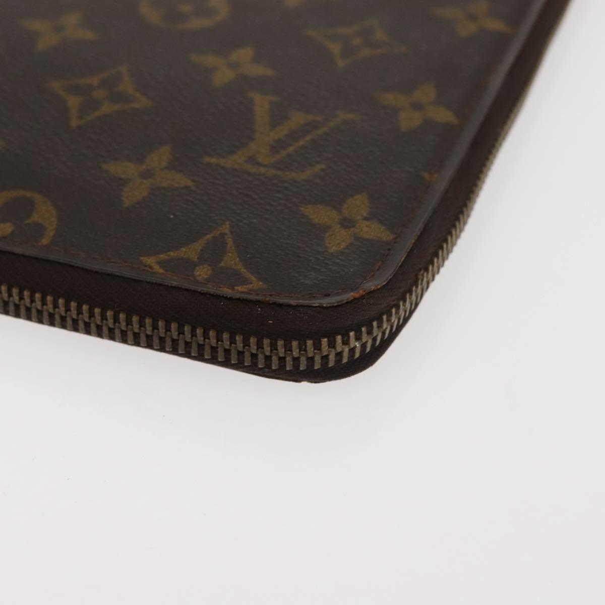LOUIS VUITTON Monogram Poche Escapade Travel Case M60113 LV Auth 143079