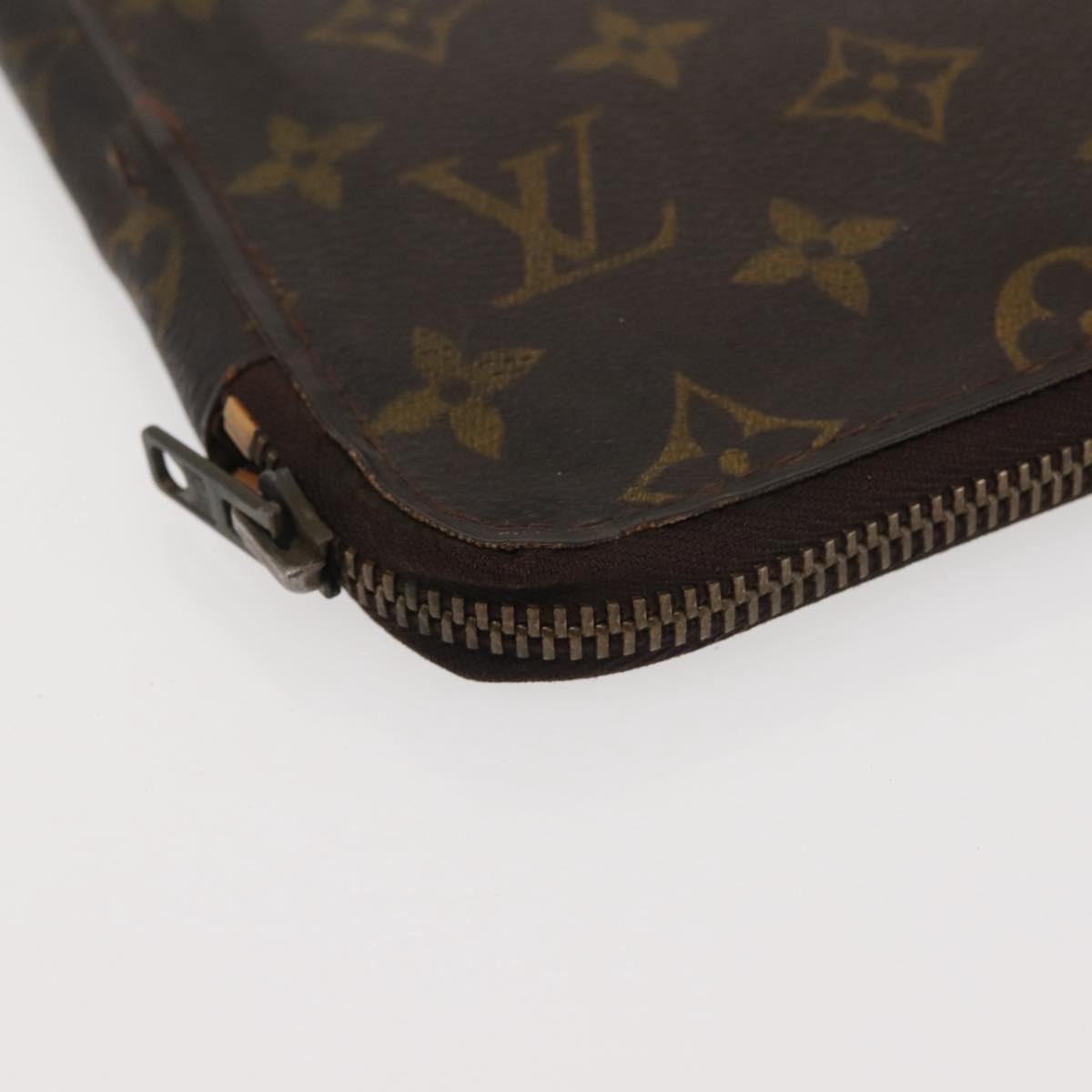 LOUIS VUITTON Monogram Poche Escapade Travel Case M60113 LV Auth 143079