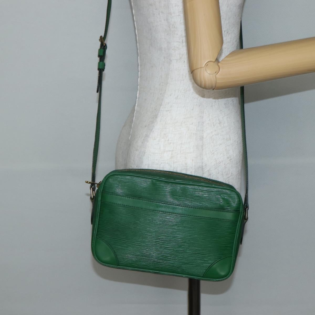 LOUIS VUITTON Epi Trocadero 23 Shoulder Bag Green M52304 LV Auth 143104