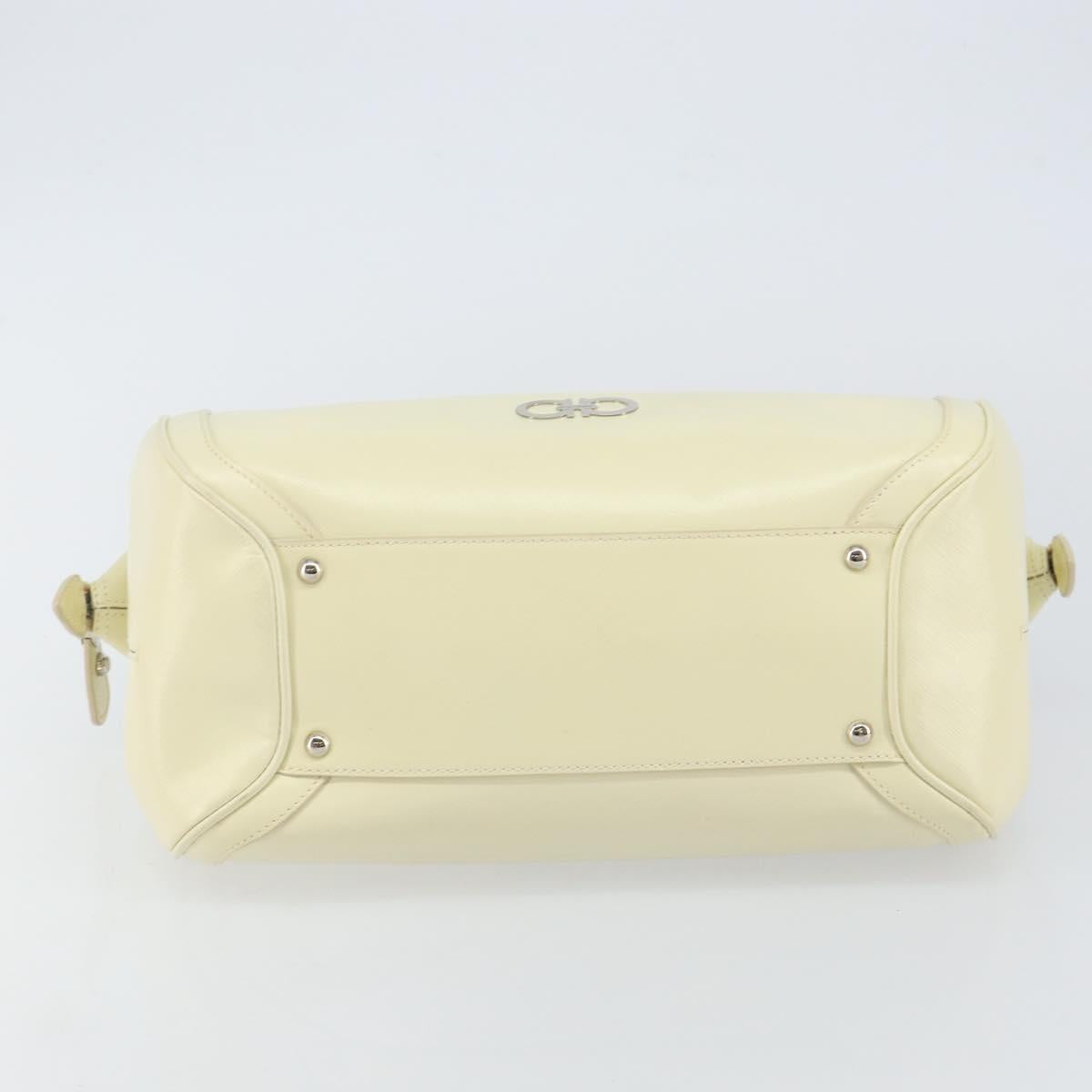 Salvatore Ferragamo Gancini Hand Bag Leather White Silver Auth 143127