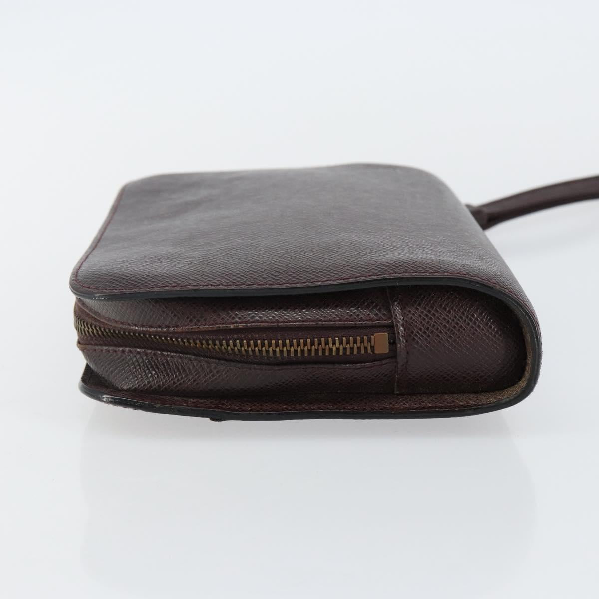 LOUIS VUITTON Taiga Baikal Clutch Bag Acajou M30186 LV Auth 143227
