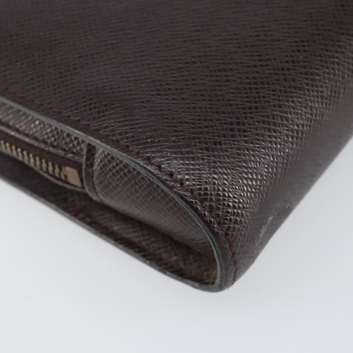 LOUIS VUITTON Taiga Baikal Clutch Bag Acajou M30186 LV Auth 143227