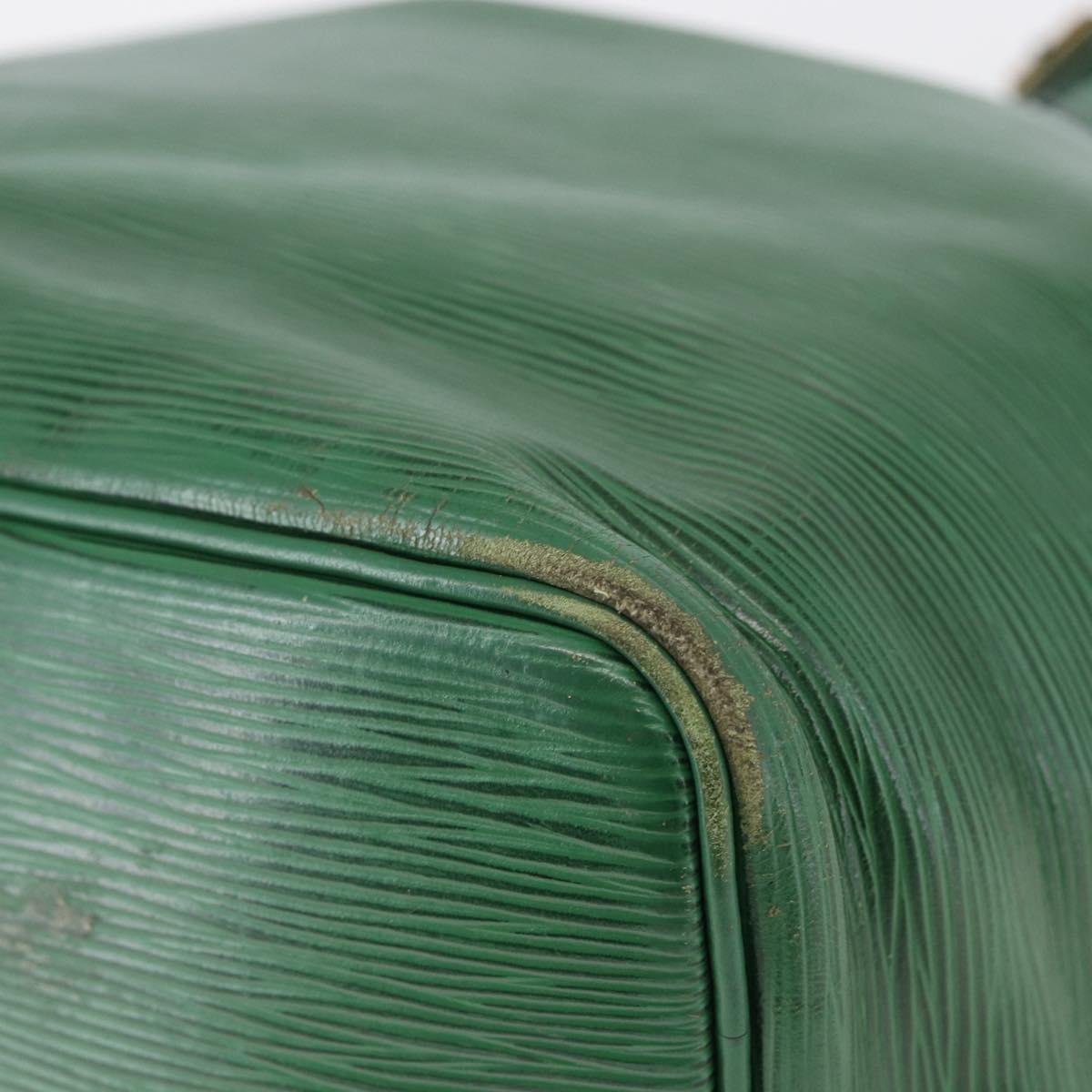 LOUIS VUITTON Epi Petit Noe Shoulder Bag Green M44104 LV Auth 143573