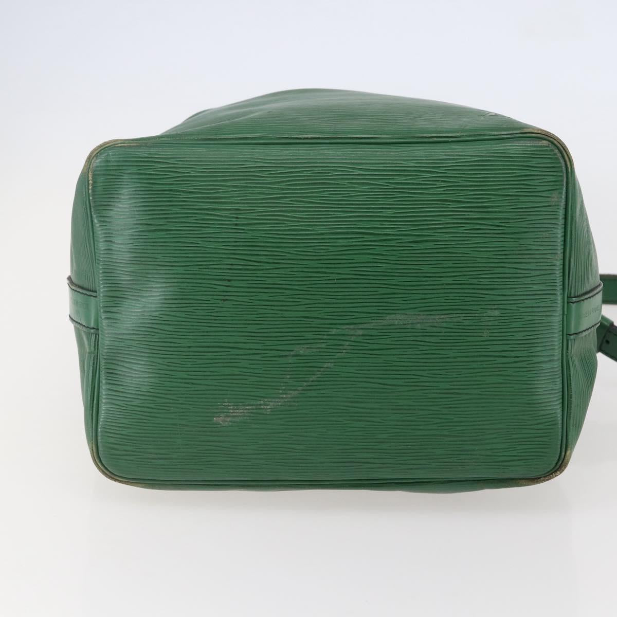 LOUIS VUITTON Epi Petit Noe Shoulder Bag Green M44104 LV Auth 143573