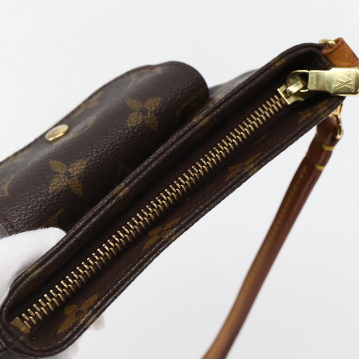 LOUIS VUITTON Monogram Partition Pouch M51901 LV Auth 143944