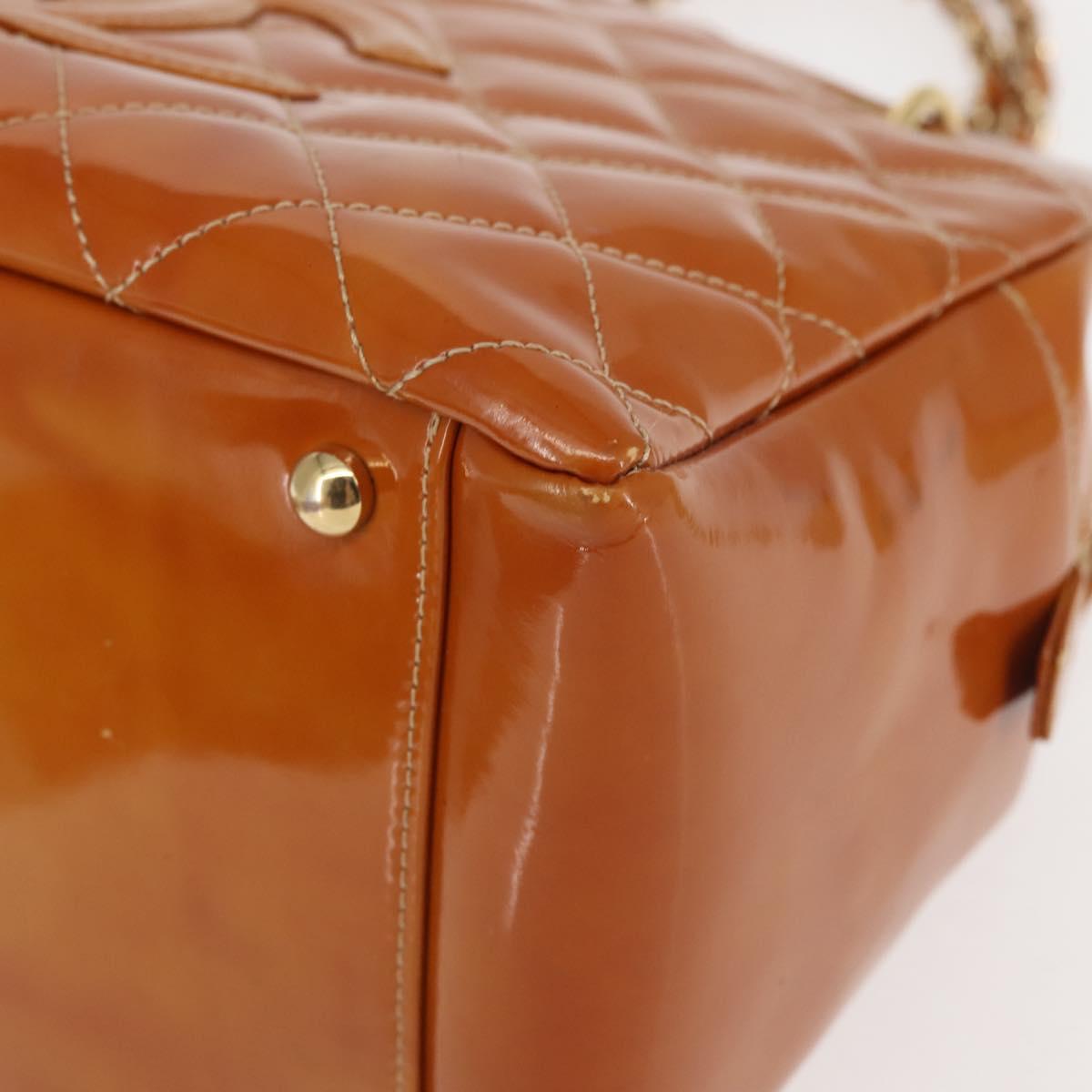 CHANEL Matelasse Chain Shoulder Bag Patent leather Beige Gold CC Auth 143975