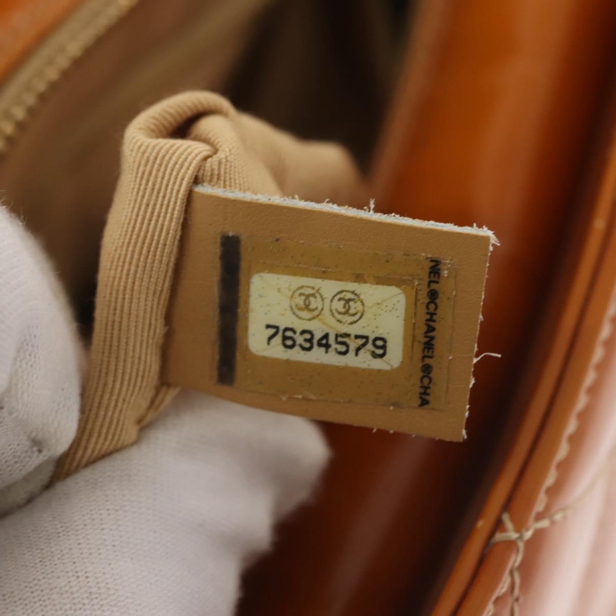 CHANEL Matelasse Chain Shoulder Bag Patent leather Beige Gold CC Auth 143975