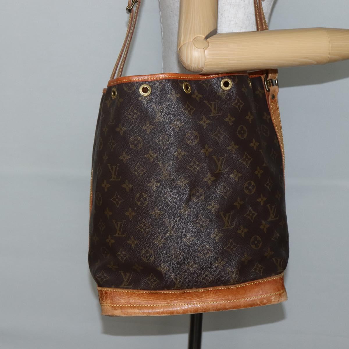LOUIS VUITTON Monogram Noe Shoulder Bag M42224 LV Auth 144044
