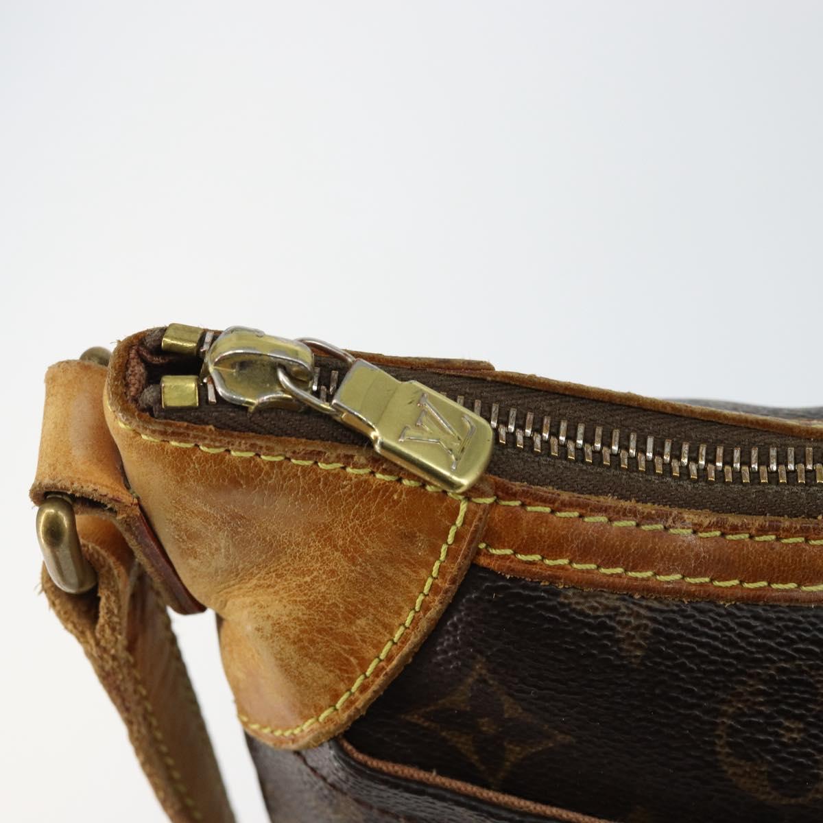 LOUIS VUITTON Monogram Odeon PM Shoulder Bag M56390 LV Auth 144198