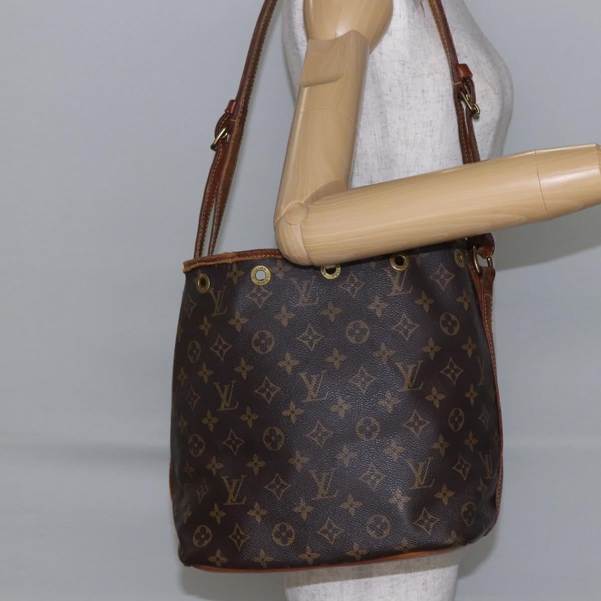 LOUIS VUITTON Monogram Petit Noe Shoulder Bag M42226 LV Auth 144322