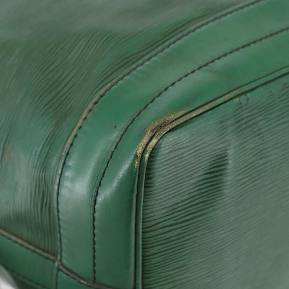 LOUIS VUITTON Epi Noe Shoulder Bag Green M44004 LV Auth 144507