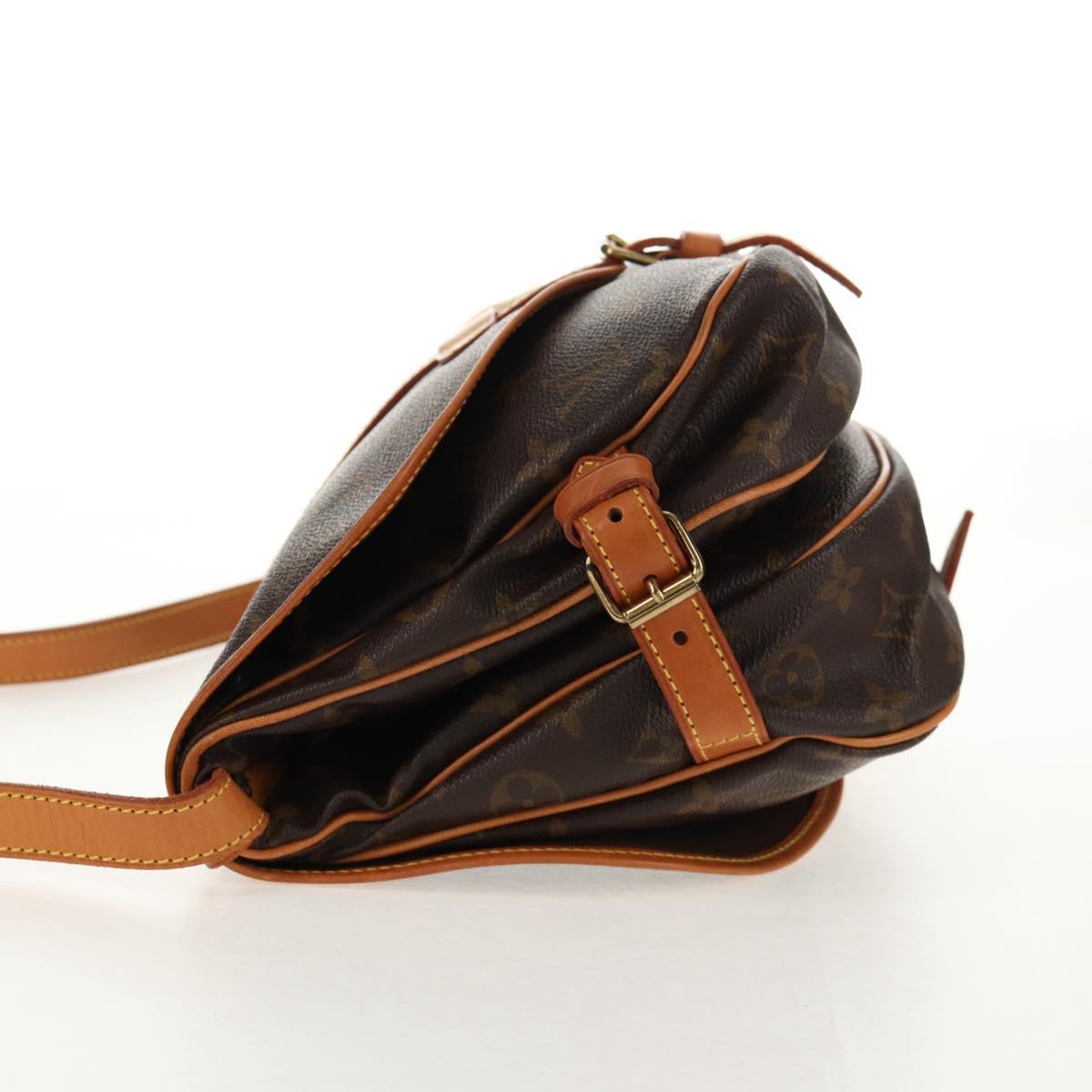LOUIS VUITTON Monogram Saumur 30 Shoulder Bag M42256 LV Auth 144542A