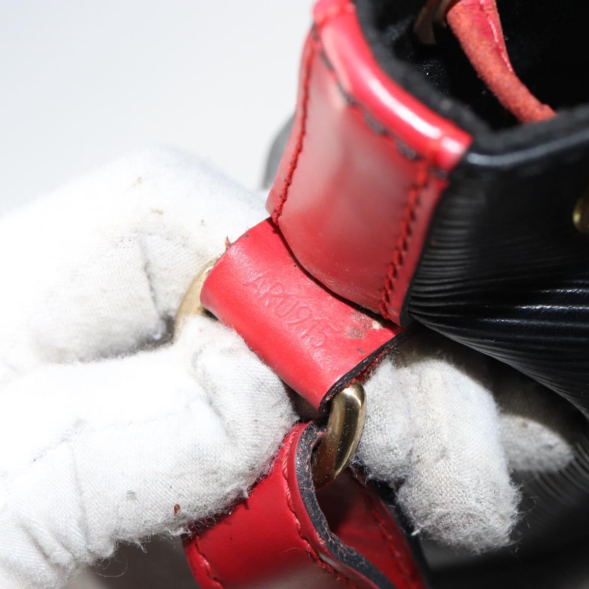 LOUIS VUITTON Epi Noe Shoulder Bag Bicolor Black Red M44017 LV Auth 144596