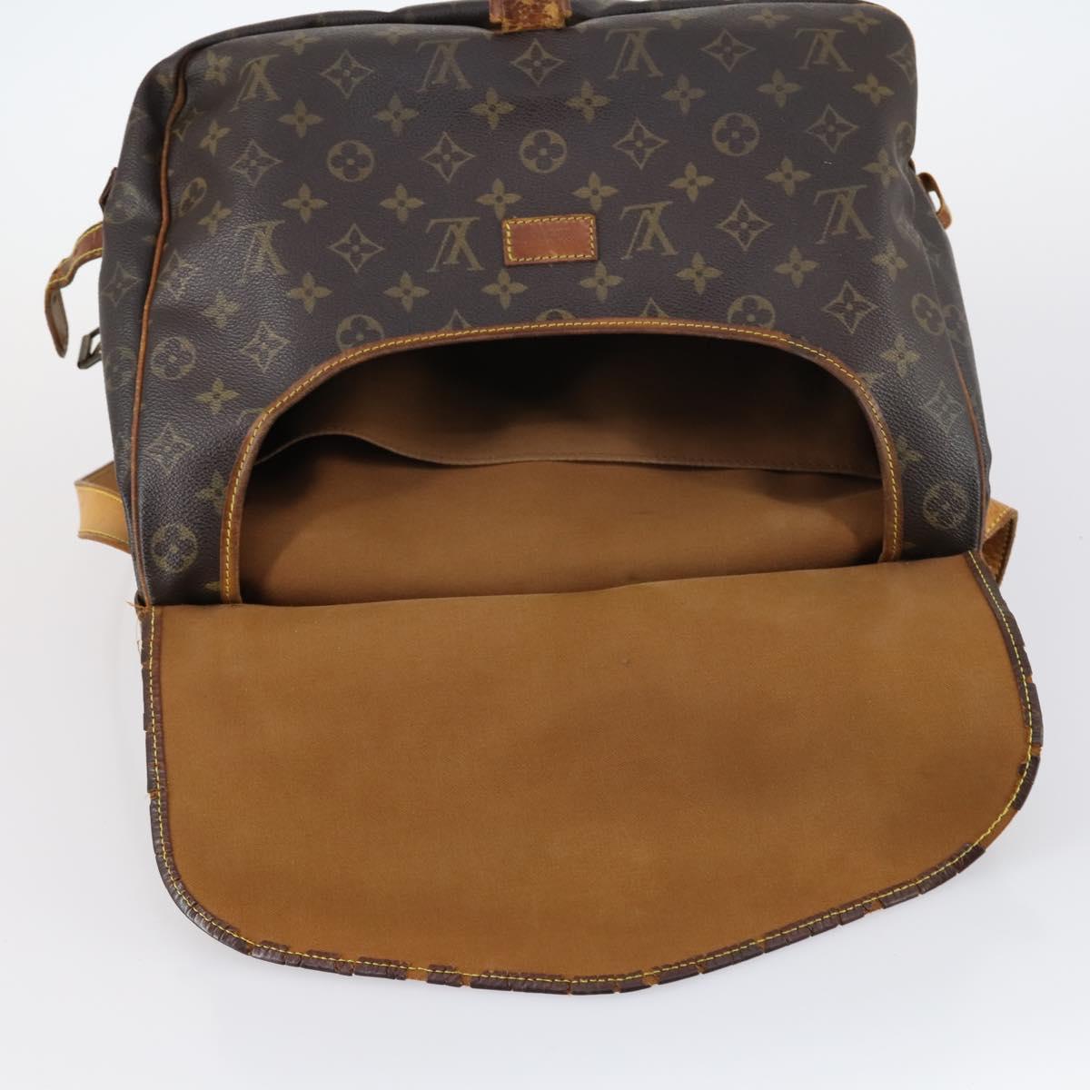 LOUIS VUITTON Monogram Saumur 35 Shoulder Bag M42254 LV Auth 144639