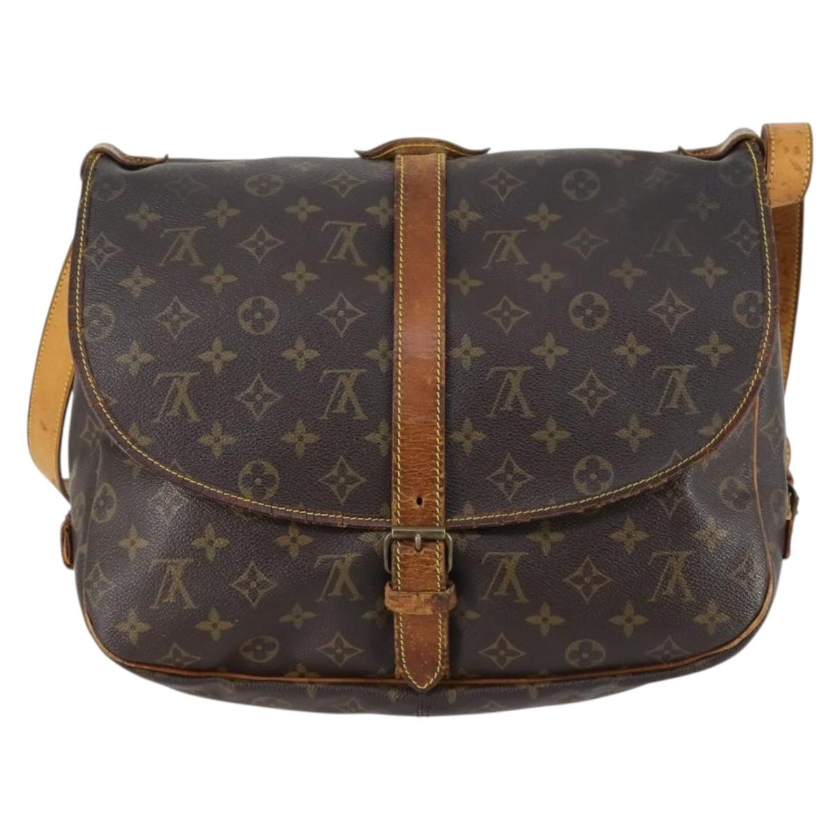 LOUIS VUITTON Monogram Saumur 35 Shoulder Bag M42254 LV Auth 144639