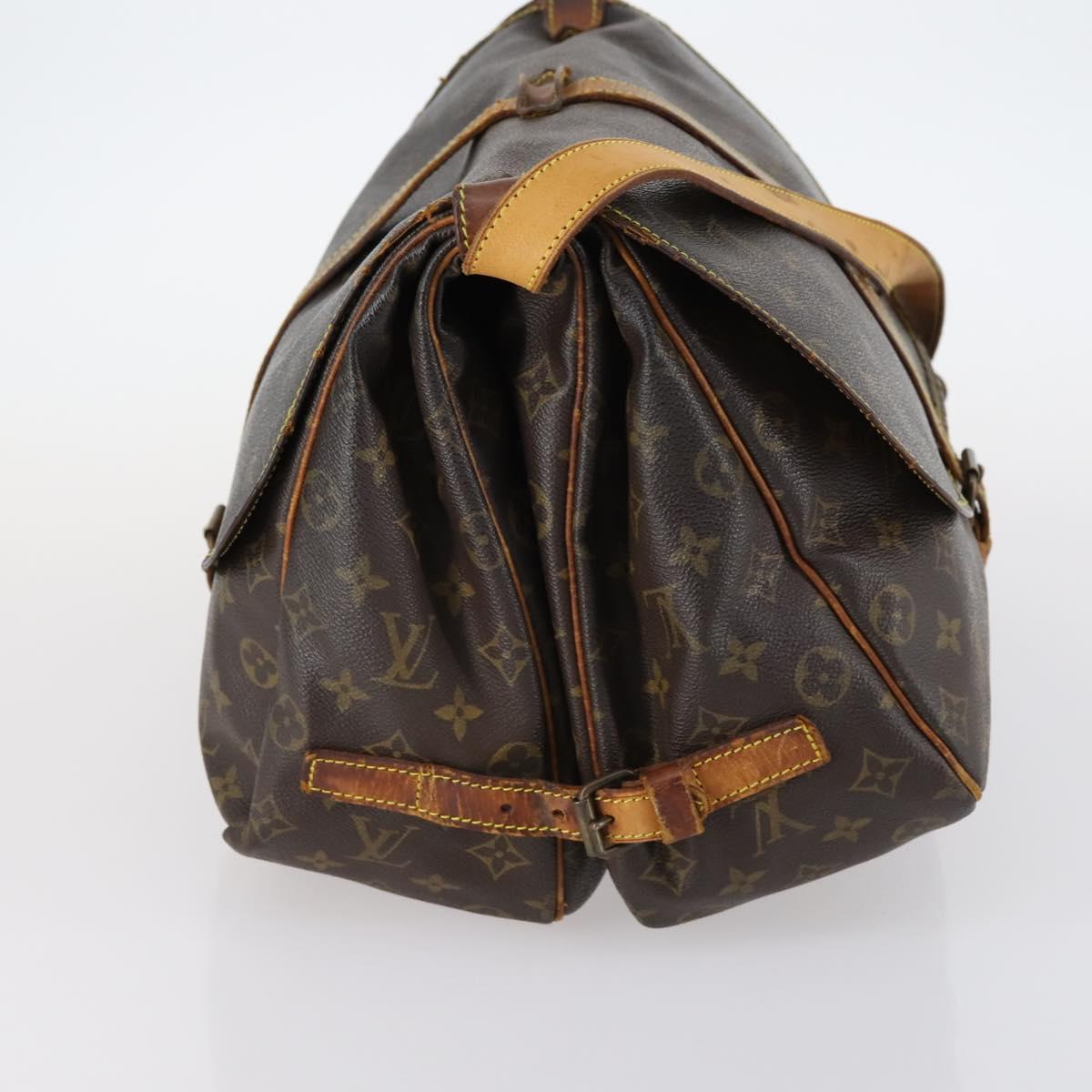 LOUIS VUITTON Monogram Saumur 35 Shoulder Bag M42254 LV Auth 144639