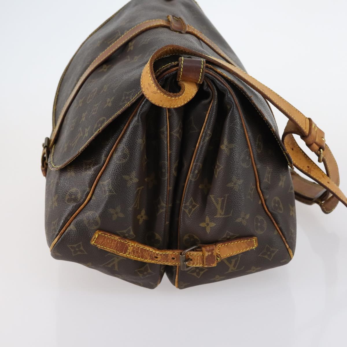 LOUIS VUITTON Monogram Saumur 35 Shoulder Bag M42254 LV Auth 144639