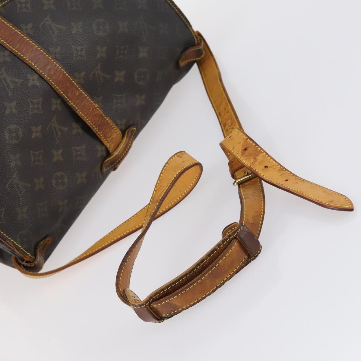 LOUIS VUITTON Monogram Saumur 35 Shoulder Bag M42254 LV Auth 144639