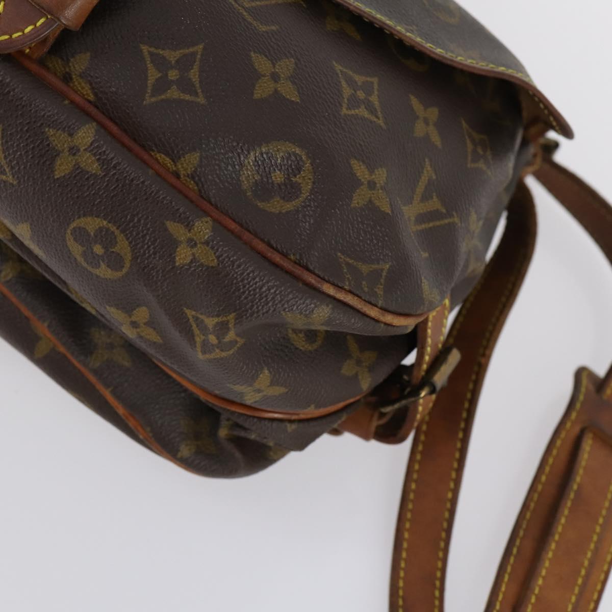 LOUIS VUITTON Monogram Saumur 30 Shoulder Bag M42256 LV Auth 144669