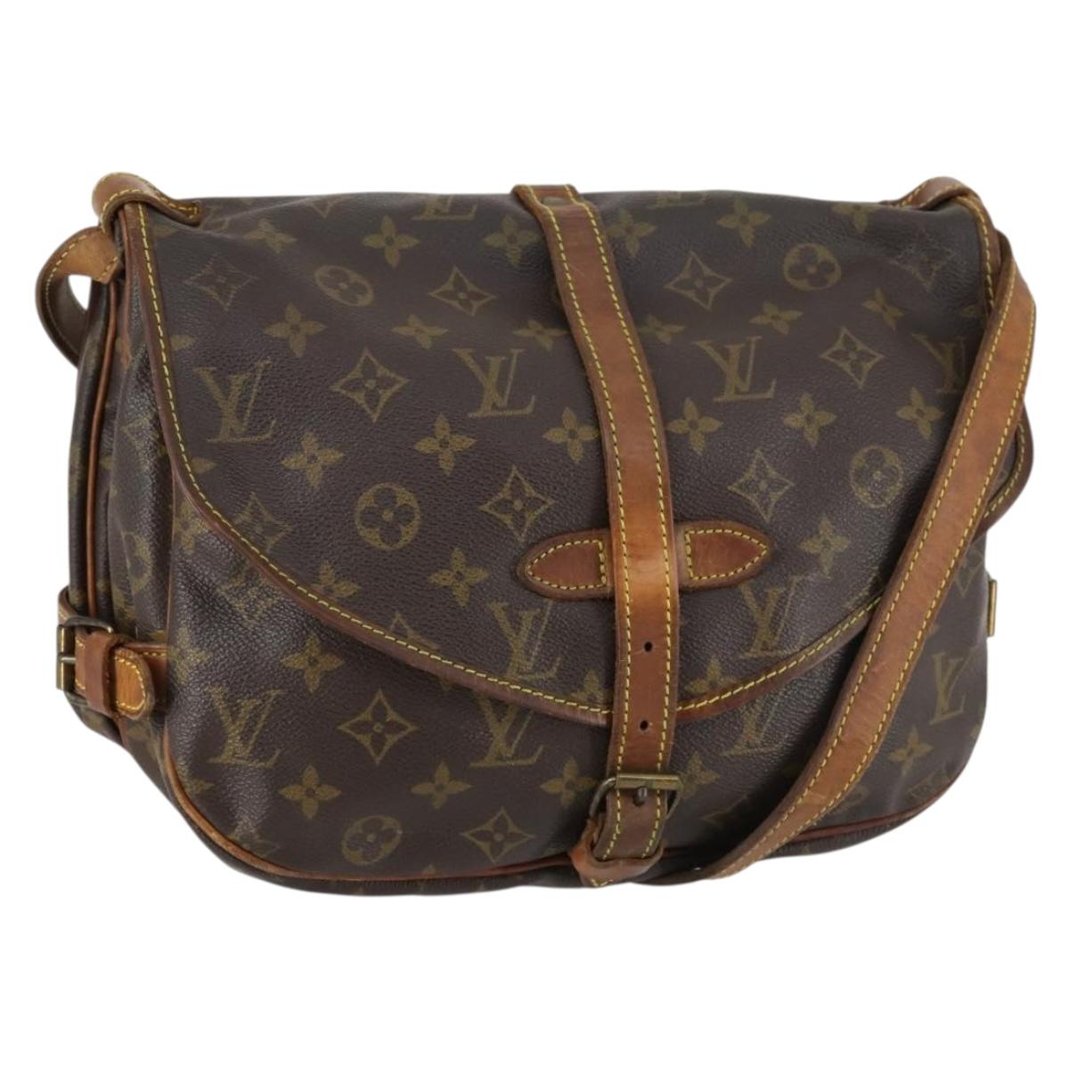 LOUIS VUITTON Monogram Saumur 30 Shoulder Bag M42256 LV Auth 144669