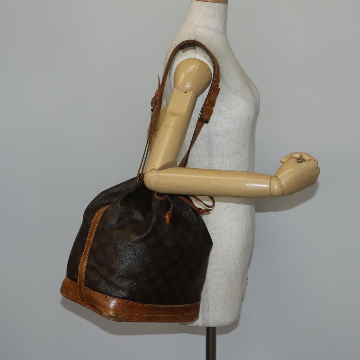 LOUIS VUITTON Monogram Noe Shoulder Bag M42224 LV Auth 145146