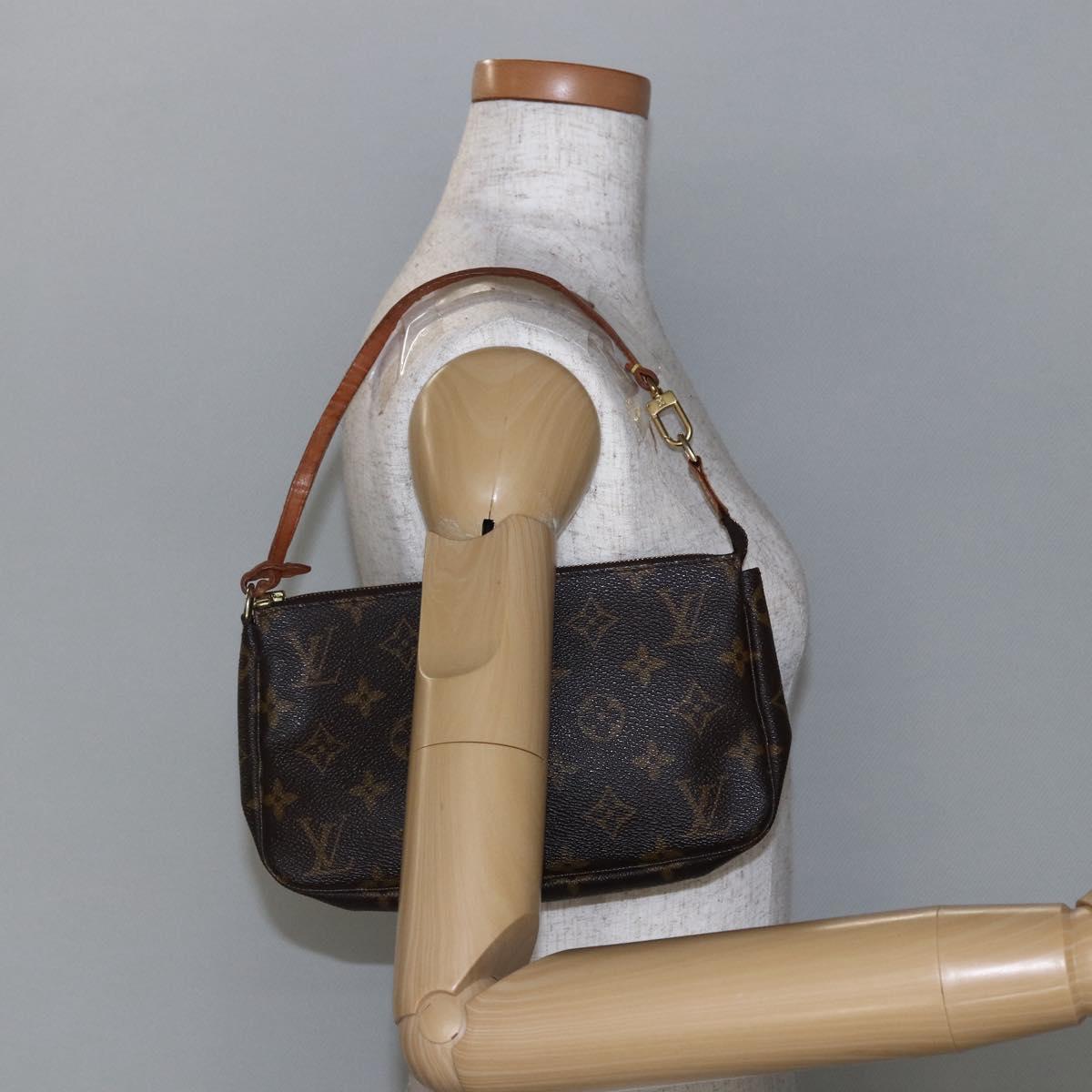 LOUIS VUITTON Monogram Pochette Accessoires Pouch M51980 LV Auth 145240