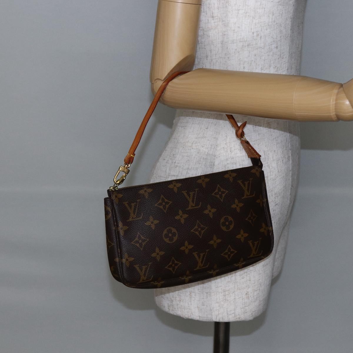 LOUIS VUITTON Monogram Pochette Accessoires Pouch M51980 LV Auth 145241