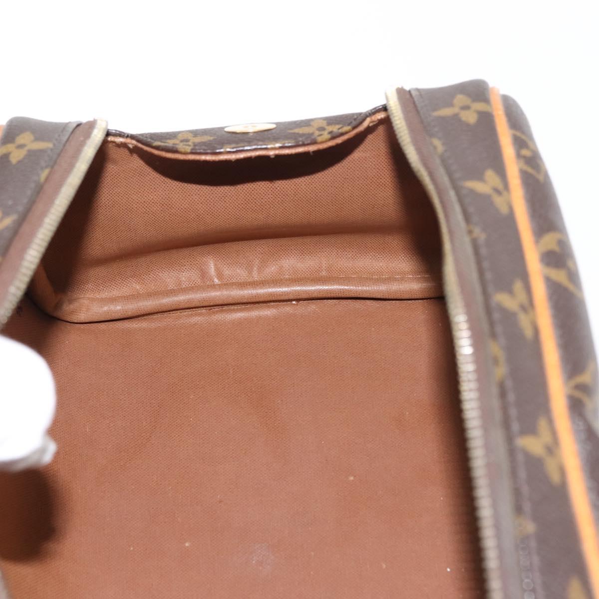 LOUIS VUITTON Monogram Dop Kit Cosmetic Pouch M44494 LV Auth 145364