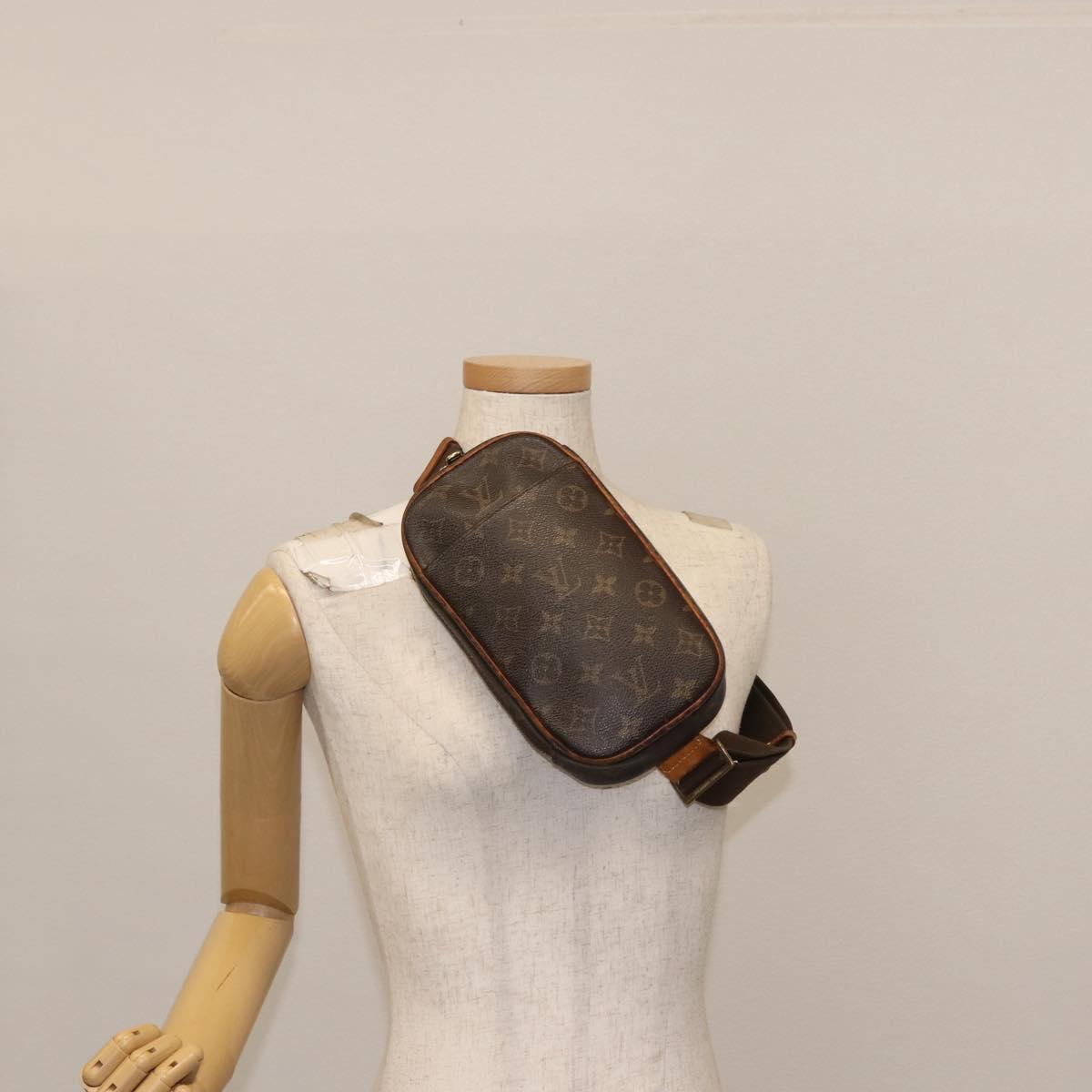 LOUIS VUITTON Monogram Pochette Gange Shoulder Bag M51870 LV Auth 145424