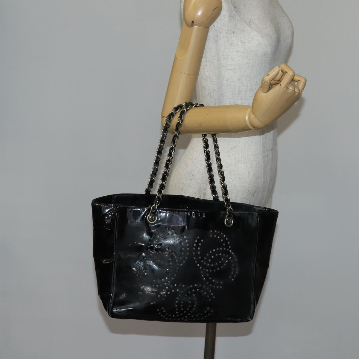 CHANEL Punching Chain Shoulder Bag Patent leather Black CC Auth 145573