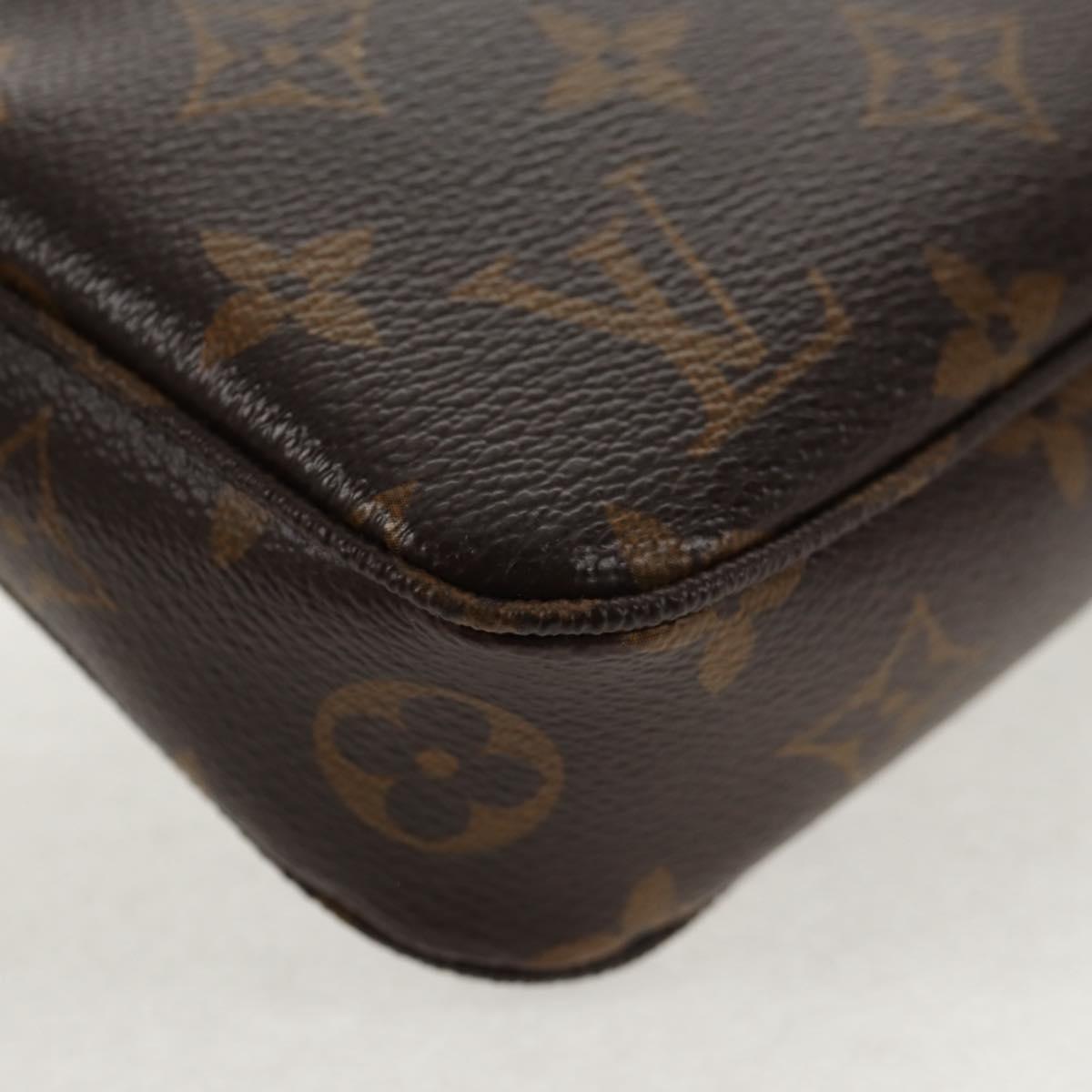 LOUIS VUITTON Monogram Pochette Accessoires Pouch M51980 LV Auth 145592V