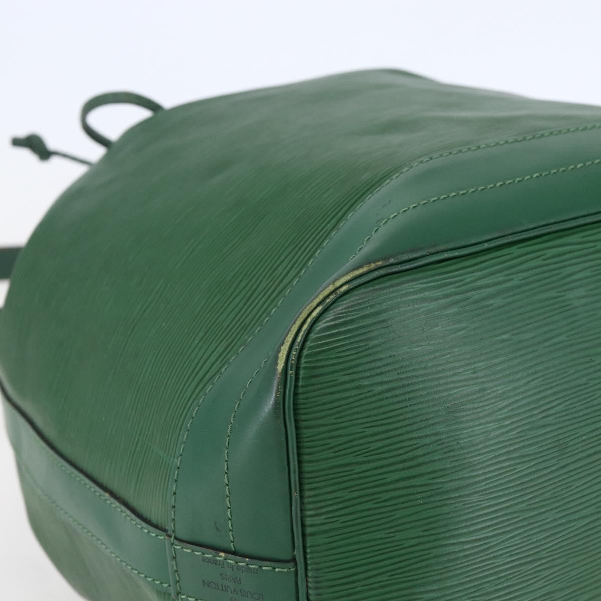LOUIS VUITTON Epi Noe Shoulder Bag Green M44004 LV Auth 145661