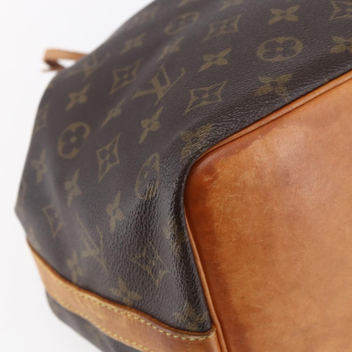LOUIS VUITTON Monogram Petit Noe Shoulder Bag M42226 LV Auth 145981