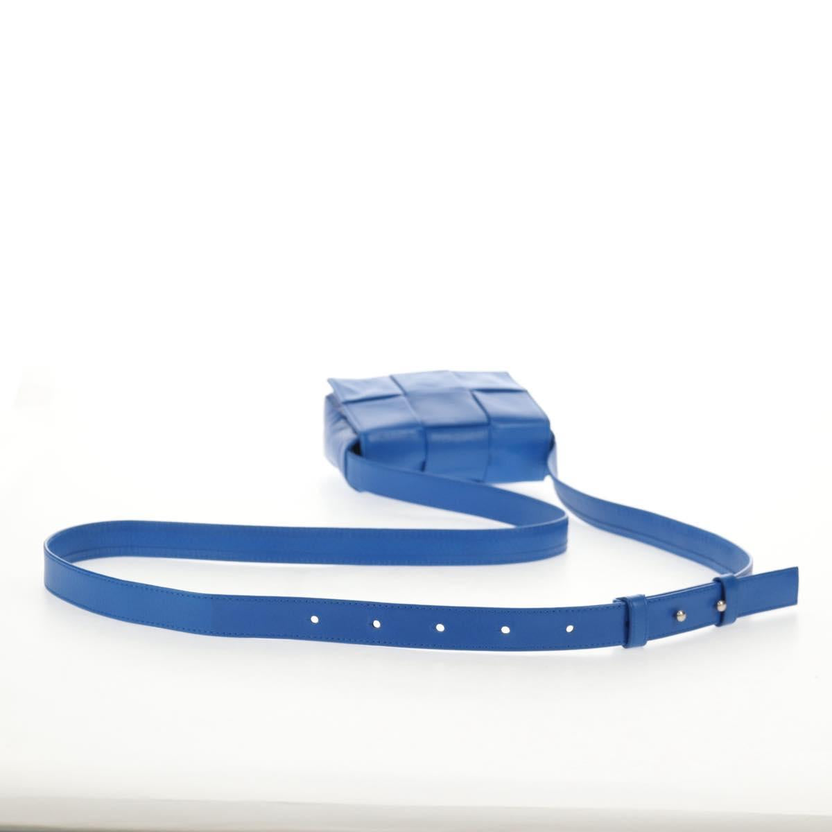 BOTTEGA VENETA MAXI INTRECCIATO Cassette Shoulder Bag Leather Blue Auth 146045V