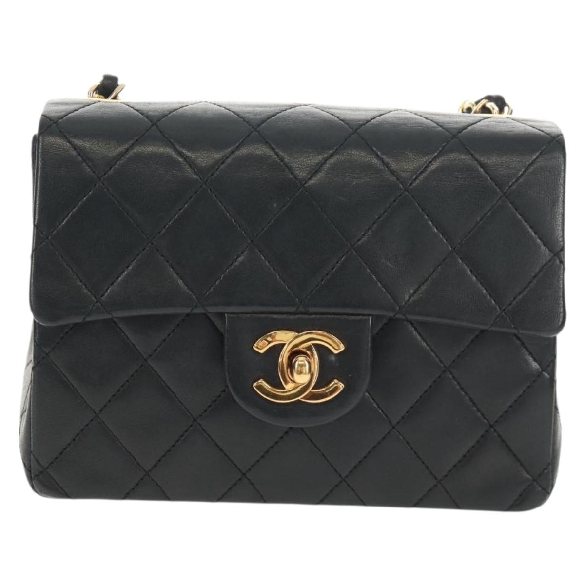 CHANEL Matelasse Chain Shoulder Bag Lamb Skin Black Gold CC Auth 146079SAV