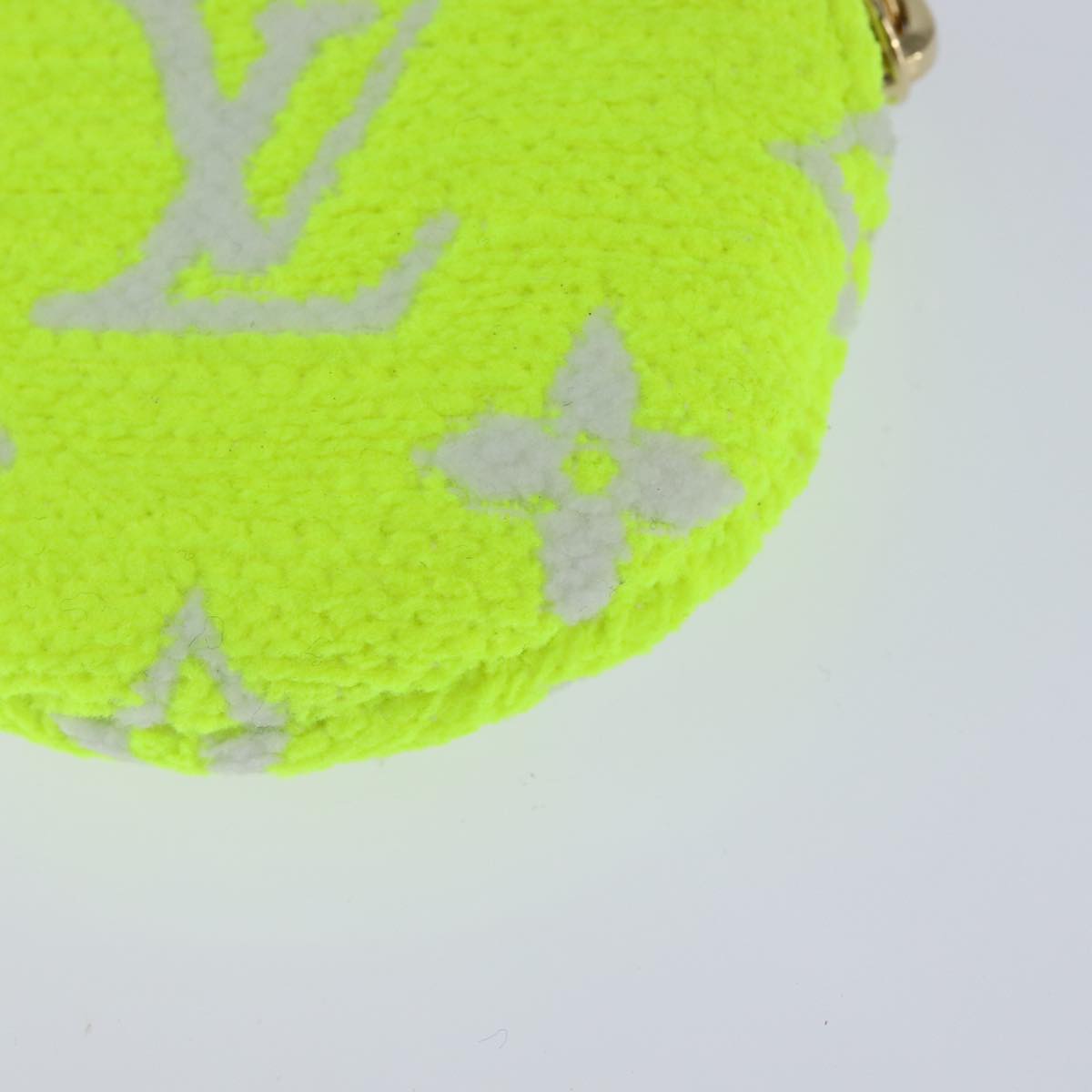 LOUIS VUITTON Ellipse BB Pouch Pile White Light Yellow Green Auth 146358