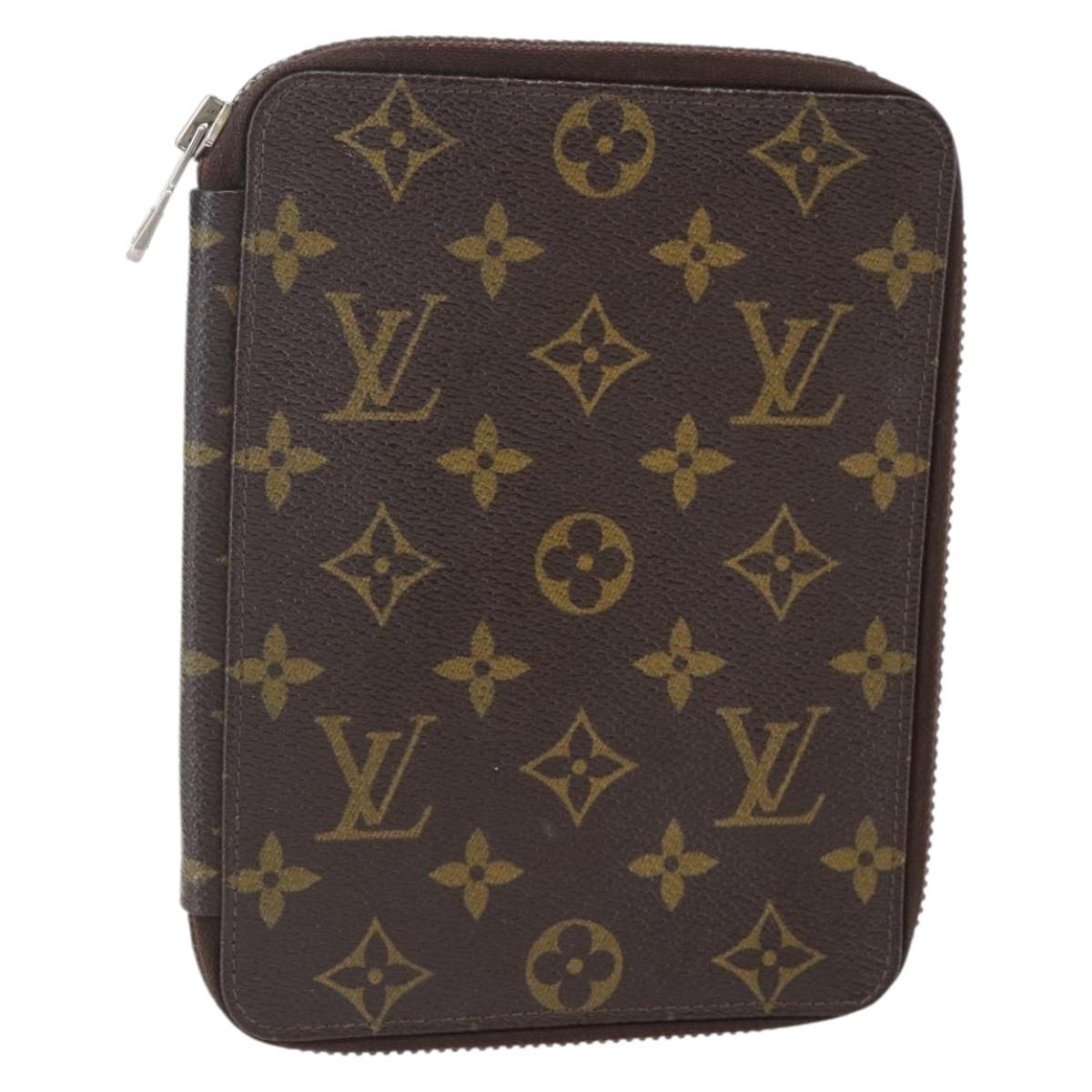 LOUIS VUITTON Monogram Passport Case LV Auth 146527