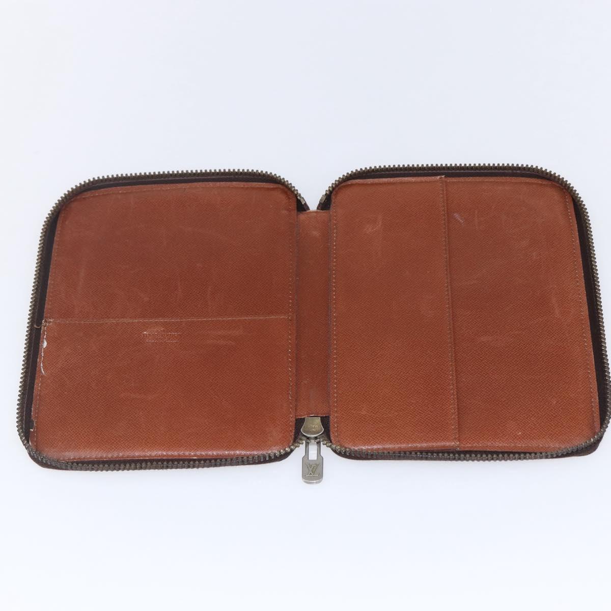 LOUIS VUITTON Monogram Passport Case LV Auth 146527
