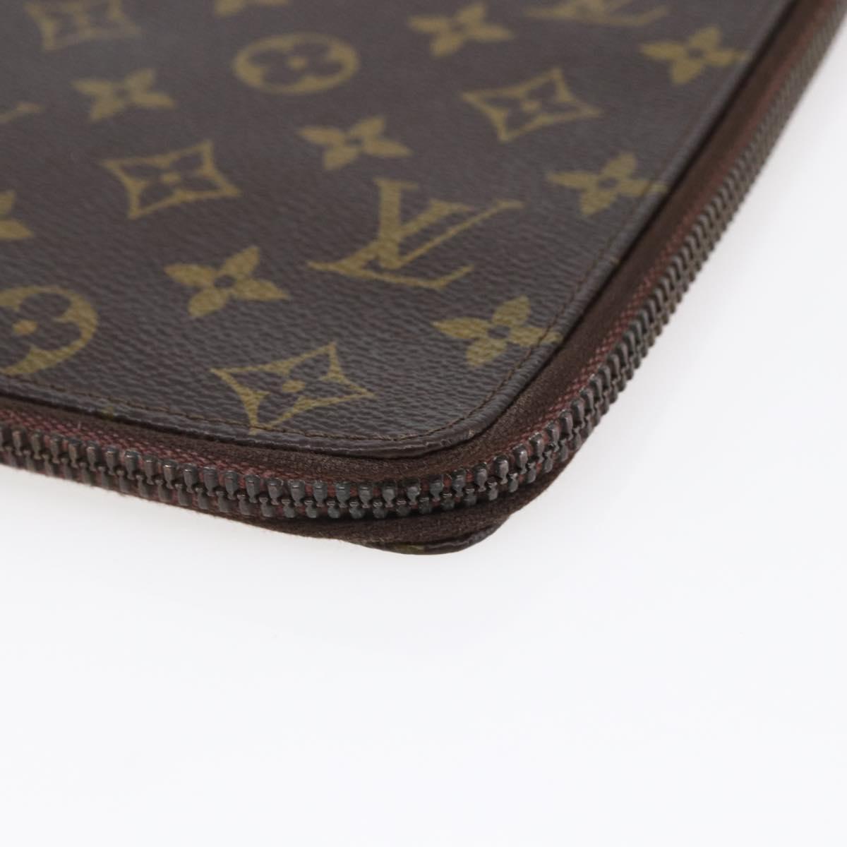 LOUIS VUITTON Monogram Passport Case LV Auth 146527