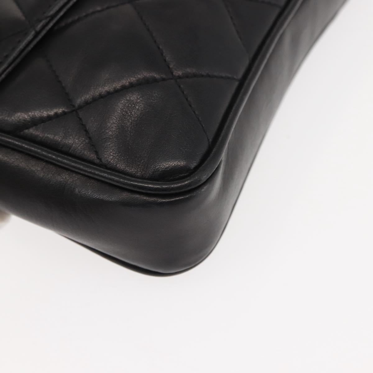 CHANEL Waist pouch Matelasse Waist bag Leather Black Gold CC Auth 146618